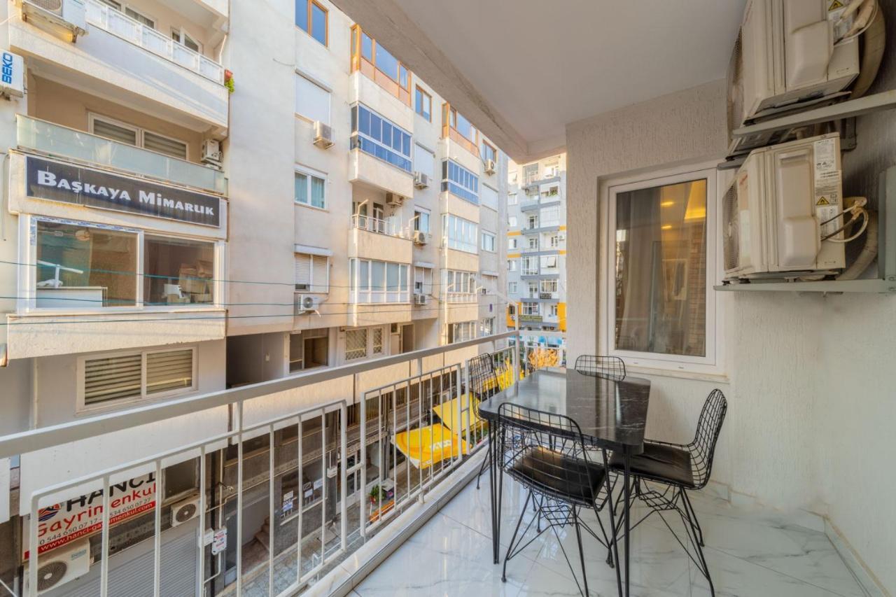 Lovely Near In Muratpasa, Appartement
